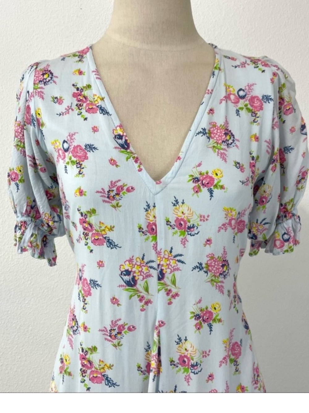 ❤️ Faithfull the Brand Maggie Floral Midi Dress 4 - Picture 4 of 16